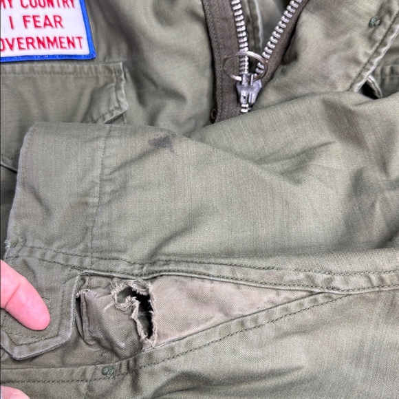 Vintage Green Military Field Jacket I Love My Country But Fear My Government - Picture 14 of 14